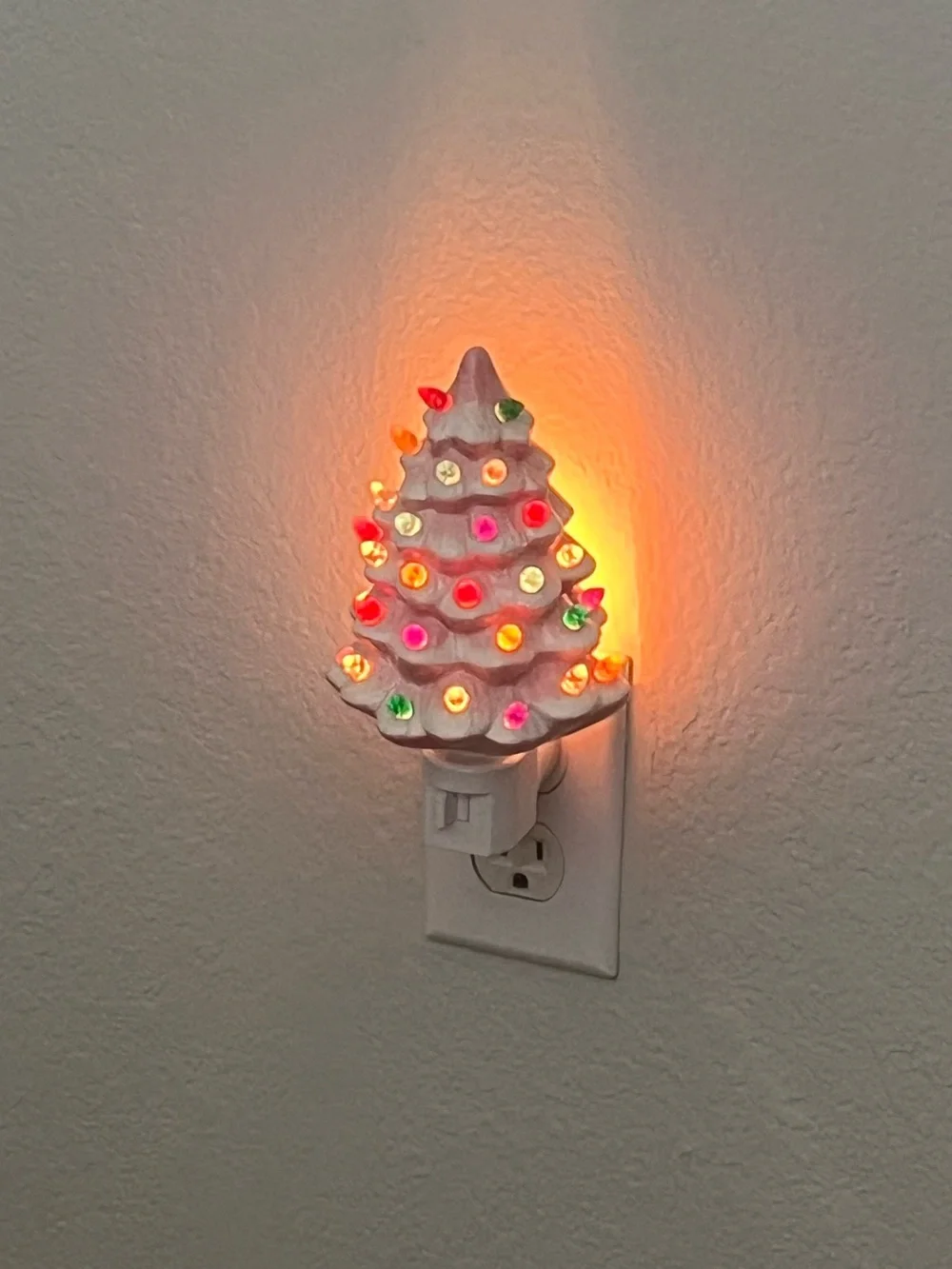 Vintage Christmas Tree Night Light Green and Pink